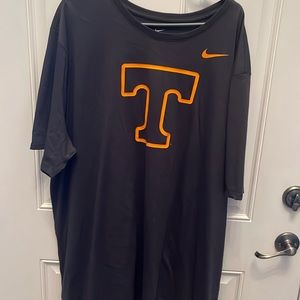 Nike Tennessee Vols shirt